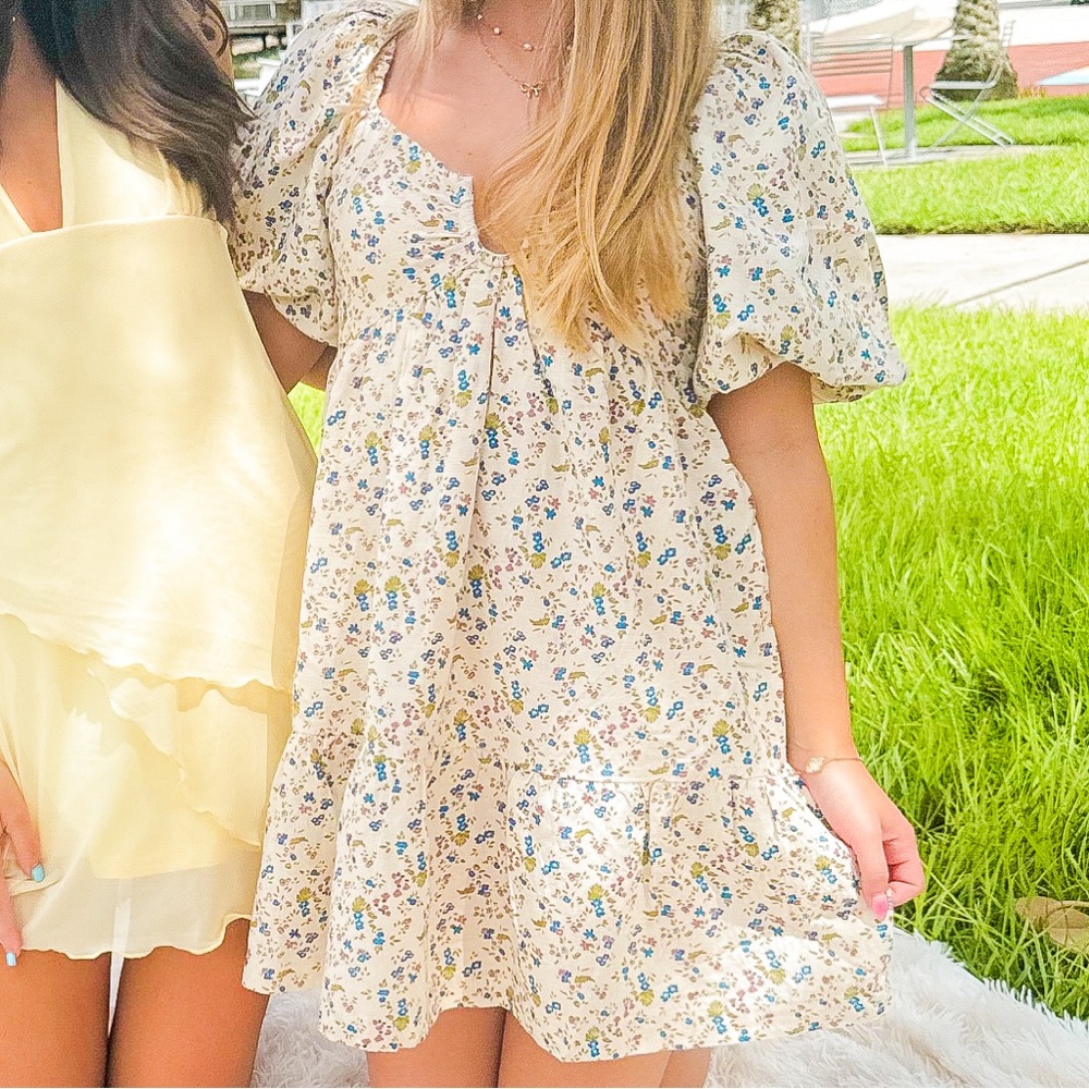 floral puff sleeve mini dress